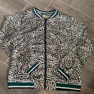 Lightweight Leopard Print Bomber Jacket